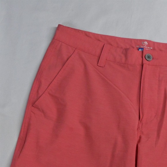 Southern Tide 32 x 9" Pink Wicking Tech Golf Athleisure Shorts - Picture 2 of 7